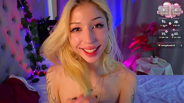 Snapshot of SallyCha chatting on May 2026 07:28:01 AM SallyCha online show from May 2026 07:28:01 AM