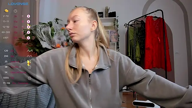 Snapshot of Rachel_Rut chatting on October 2025 04:34:01 AM Rachel Rut online show from October 2025 04:34:01 AM