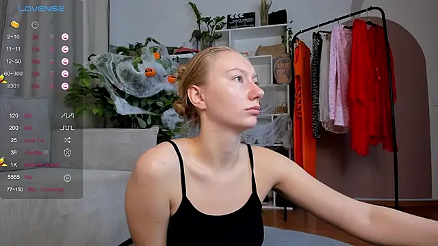 Snapshot of Rachel_Rut chatting on October 2025 04:11:01 AM Rachel Rut online show from October 2025 04:11:01 AM