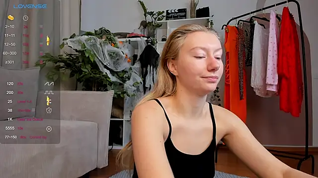 Snapshot of Rachel_Rut chatting on October 2025 04:09:01 AM Rachel Rut online show from October 2025 04:09:01 AM