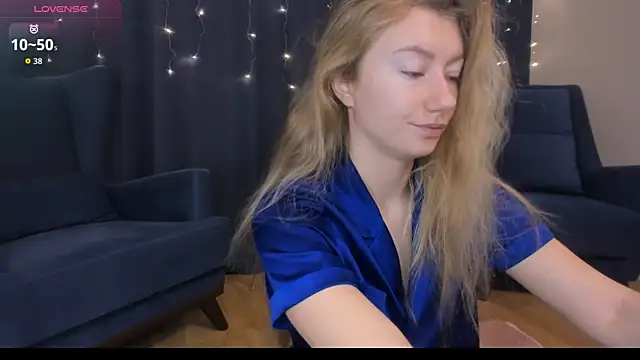 Snapshot of Rachel_Rut chatting on December 2025 04:18:02 AM Rachel Rut online show from December 2025 04:18:02 AM