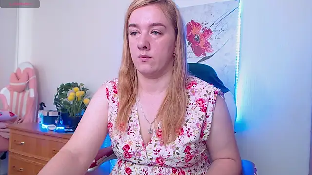 MarthaSimons online show from July 2026 05:03:02 AM