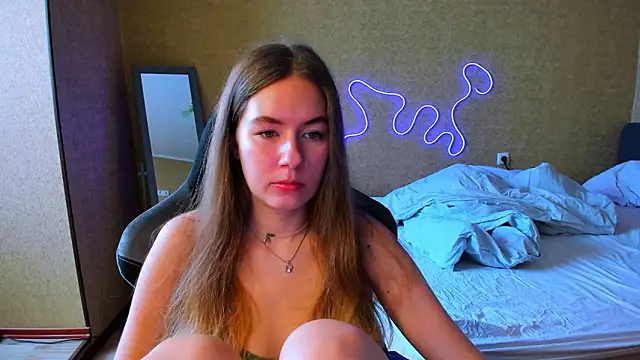 EmilyPaw online show from February 2026 09:21:01 AM