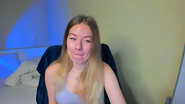 EmilyPaw online show from February 2025 07:37:02 AM