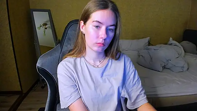 EmilyPaw online show from February 2026 03:34:01 PM