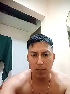 LuisMex1998 online show from April 2026 12:11:02 PM