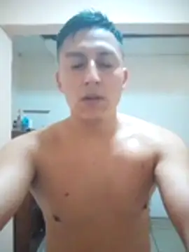 Snapshot of LuisMex1998 chatting on November 2025 04:23:02 AM LuisMex1998 online show from November 2025 04:23:02 AM