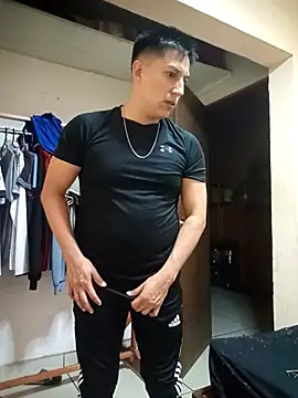 LuisMex1998 online show from April 2026 07:04:01 AM