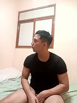 LuisMex1998 online show from January 2026 01:26:01 PM