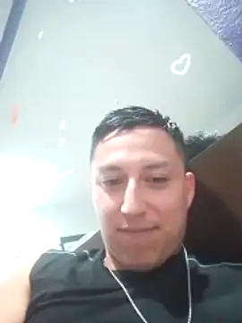 Snapshot of LuisMex1998 chatting on November 2025 09:36:01 AM LuisMex1998 online show from November 2025 09:36:01 AM