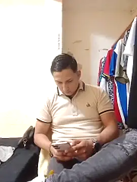 LuisMex1998 online show from March 2026 11:49:01 PM