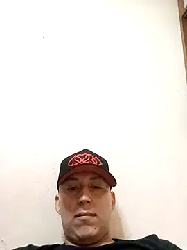 LuisMex1998 online show from January 2026 10:41:02 AM