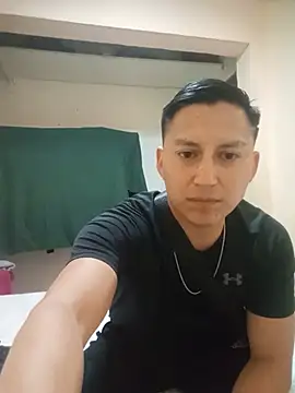 LuisMex1998 online show from May 2026 01:40:02 AM