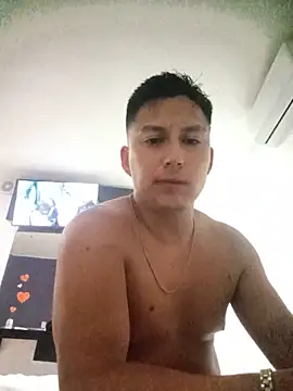 Snapshot of LuisMex1998 chatting on June 2026 08:37:01 AM LuisMex1998 online show from June 2026 08:37:01 AM