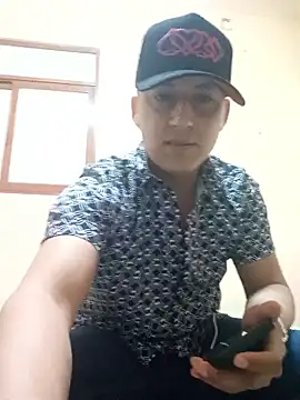 LuisMex1998 online show from January 2026 01:23:02 AM