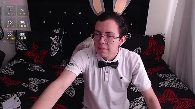 Tina 4 Charlie online show from March 2025 02:17:01 PM
