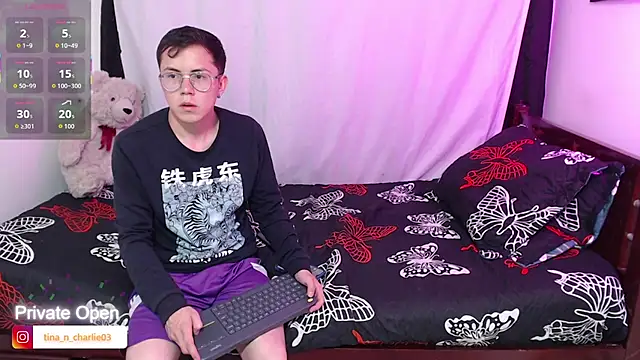Tina 4 Charlie online show from September 2025 11:19:02 PM