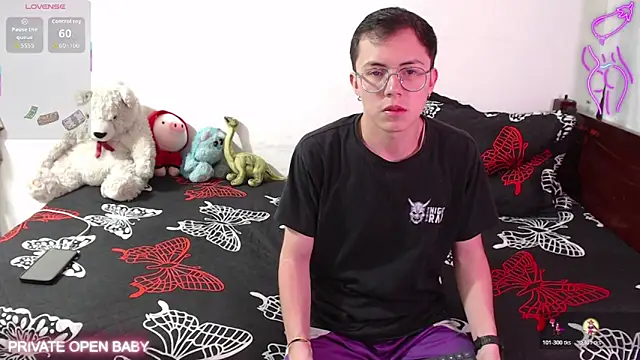 Tina 4 Charlie online show from October 2025 03:00:01 PM