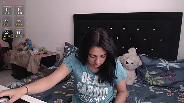 Tina 4 Charlie online show from February 2025 12:22:01 PM