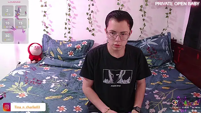 Tina 4 Charlie online show from November 2025 12:30:01 PM