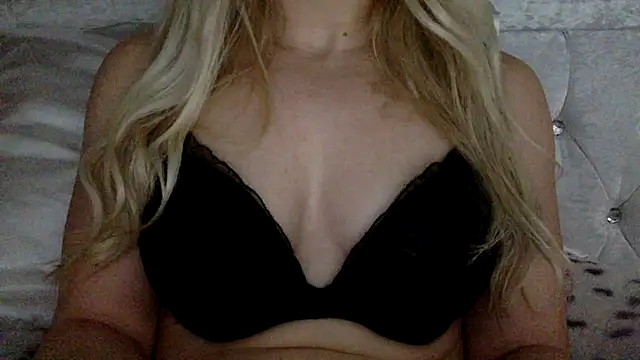 Blonde KylieXX online show from February 2025 10:59:02 AM
