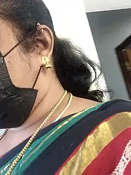 Snapshot of Tamil_Aathira chatting on September 2025 06:36:02 AM Tamil Aathira online show from September 2025 06:36:02 AM