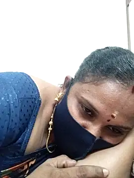 Snapshot of Tamil_Aathira chatting on March 2025 03:52:02 PM Tamil Aathira online show from March 2025 03:52:02 PM