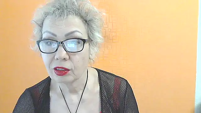 NessyJenixs online show from February 2026 07:21:02 AM