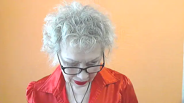 NessyJenixs online show from May 2026 07:17:02 AM