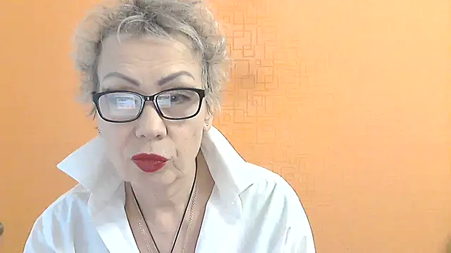 NessyJenixs online show from December 2025 07:46:02 AM