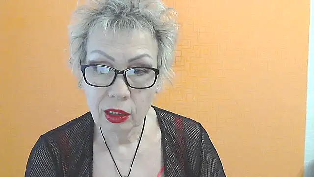 NessyJenixs online show from February 2026 02:08:01 PM