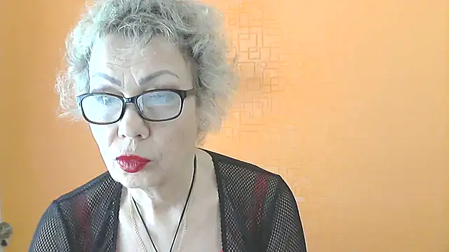NessyJenixs online show from March 2026 06:48:01 AM