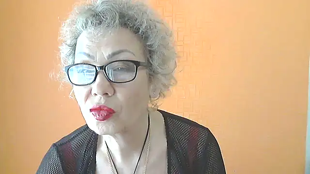 NessyJenixs online show from April 2026 06:08:02 AM