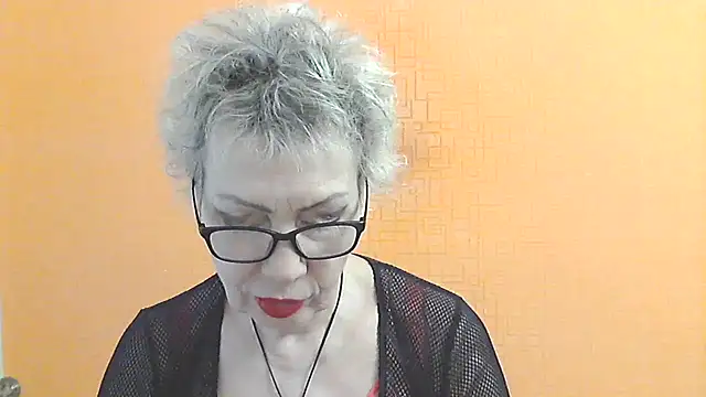 NessyJenixs online show from February 2026 07:42:01 AM