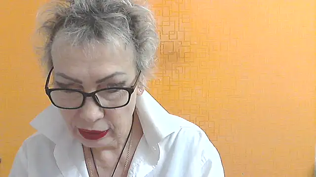 Snapshot of NessyJenixs chatting on December 2025 04:45:01 PM NessyJenixs online show from December 2025 04:45:01 PM