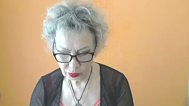 NessyJenixs online show from April 2026 06:26:01 AM