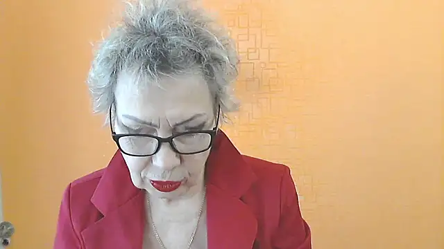 NessyJenixs online show from January 2026 08:43:02 AM