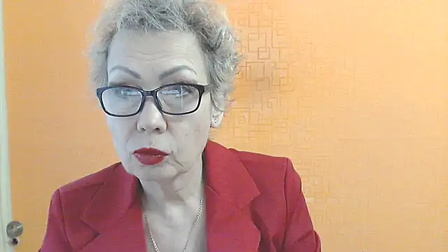 NessyJenixs online show from January 2026 08:18:02 AM