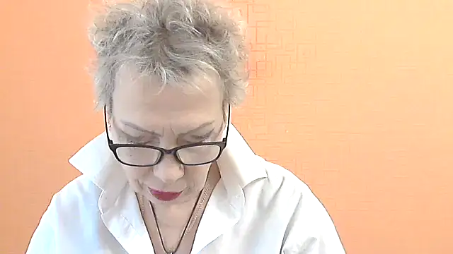 Snapshot of NessyJenixs chatting on November 2025 07:44:02 AM NessyJenixs online show from November 2025 07:44:02 AM