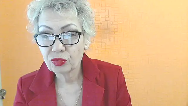 NessyJenixs online show from February 2026 08:02:01 AM