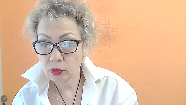 NessyJenixs online show from March 2026 07:19:01 AM