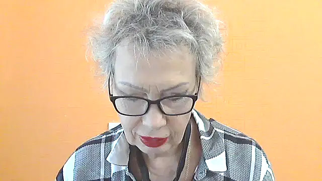 Snapshot of NessyJenixs chatting on October 2025 06:39:02 AM NessyJenixs online show from October 2025 06:39:02 AM