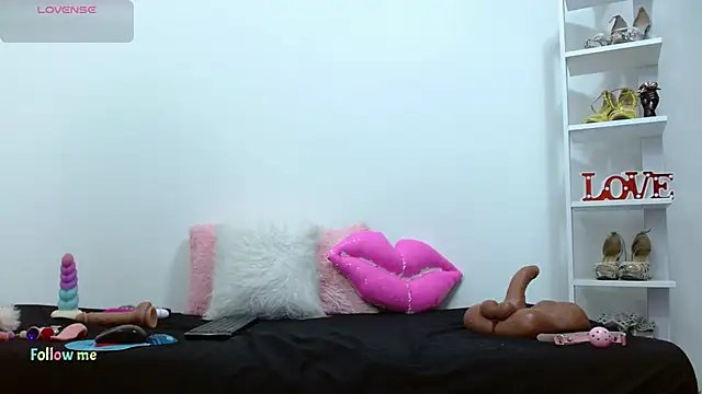 DannaCatalina36 online show from March 2026 04:07:01 PM