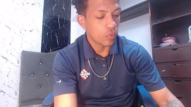 Snapshot of carlos_alber12 chatting on September 2025 06:51:01 PM carlos alber12 online show from September 2025 06:51:01 PM