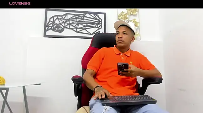 Snapshot of carlos_alber12 chatting on March 2025 07:20:02 PM carlos alber12 online show from March 2025 07:20:02 PM