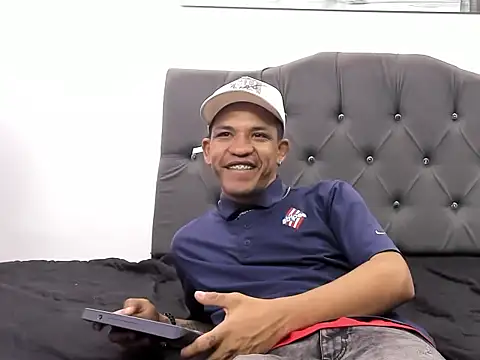 Snapshot of carlos_alber12 chatting on March 2025 12:14:02 PM carlos alber12 online show from March 2025 12:14:02 PM
