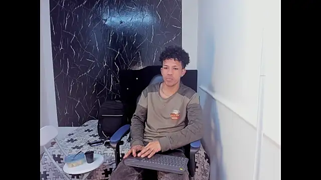 carlos alber12 online show from October 2025 12:06:02 PM