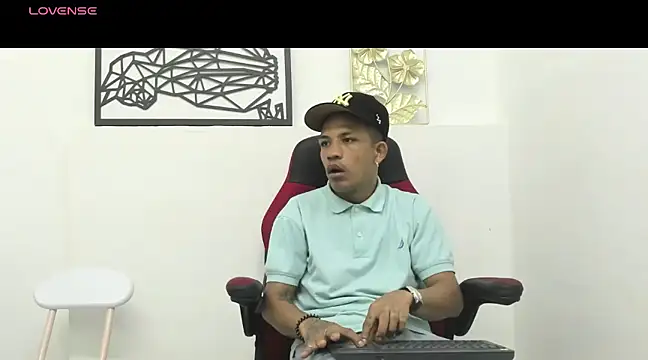 Snapshot of carlos_alber12 chatting on March 2025 12:57:02 PM carlos alber12 online show from March 2025 12:57:02 PM