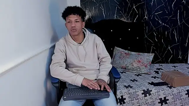 carlos alber12 online show from November 2025 03:26:02 PM