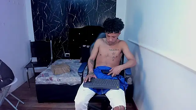 carlos alber12 online show from November 2025 07:13:02 PM